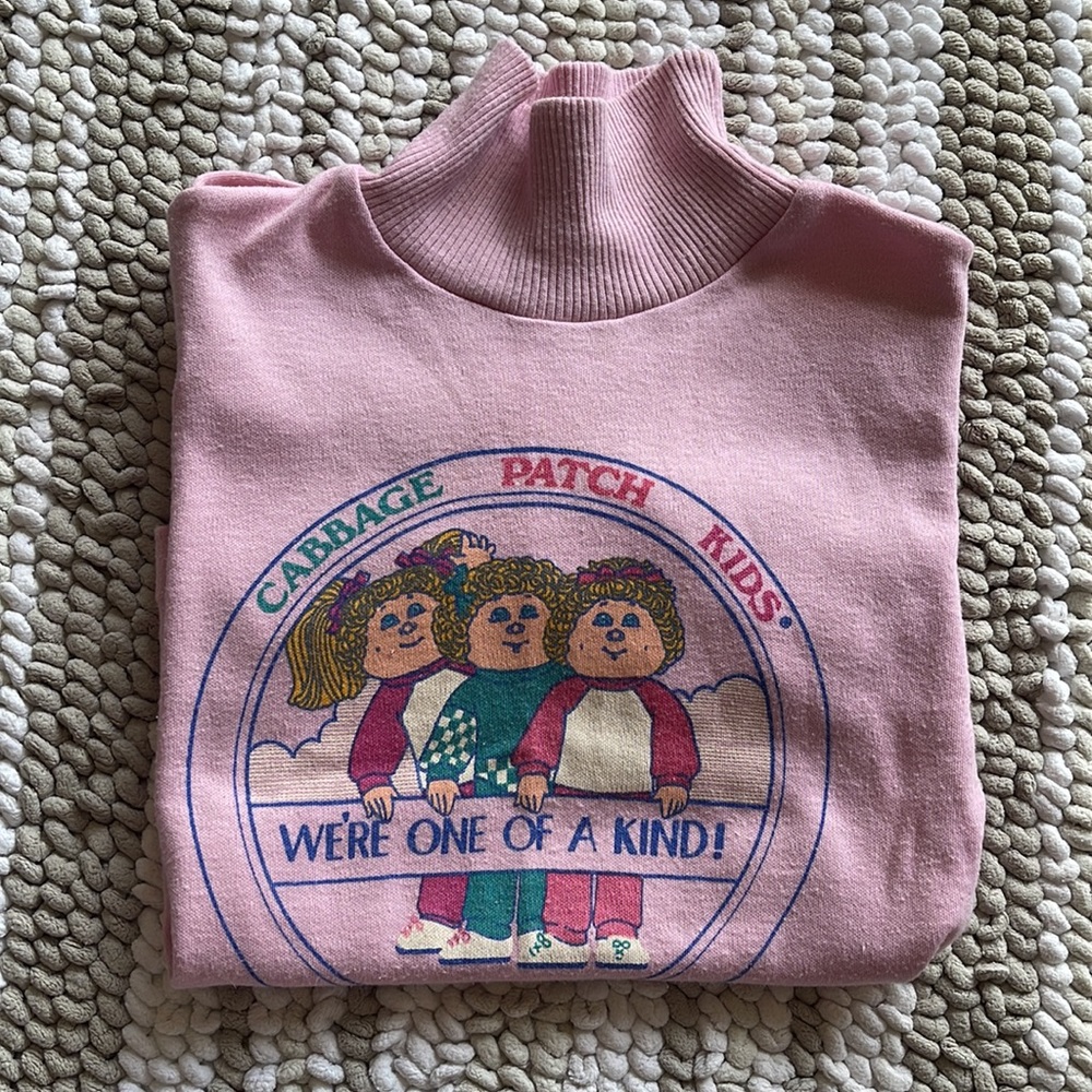 RARE VTG 1985 CABBAGE PATCH KIDS We're One of A Kind Mock Neck Graphic Shirt